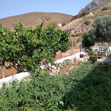 Holiday home Polymnia