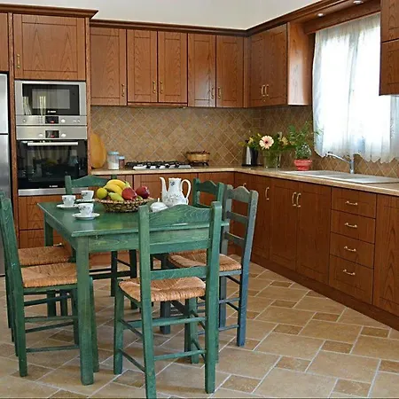 Holiday home Polymnia