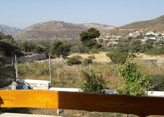 Polymnia Nyaraló Emboriósz